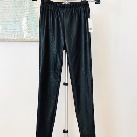 Bar III faux leather black skinny pants. XS. NWT - Picture 10 of 14